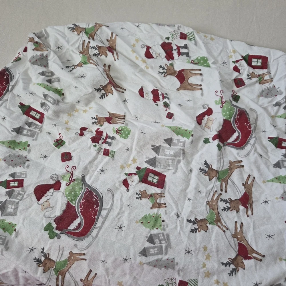 Pottery Barn Kids Holiday Santa Reindeer Fitted Crib Sheet 100% Cotton Flannel